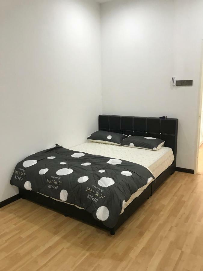 Nrl'S Cozy Guesthouse コタバル エクステリア 写真