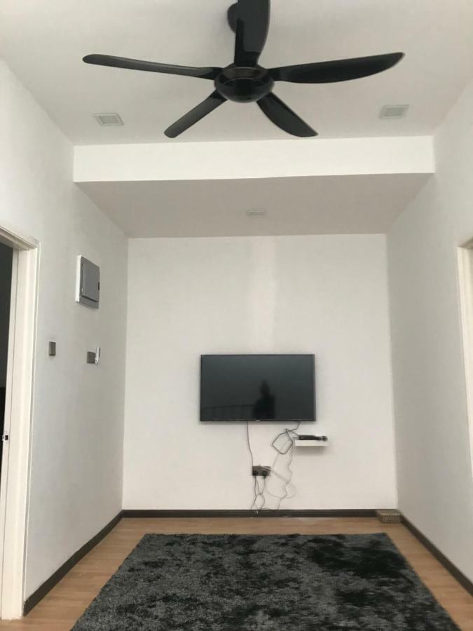 Nrl'S Cozy Guesthouse コタバル エクステリア 写真