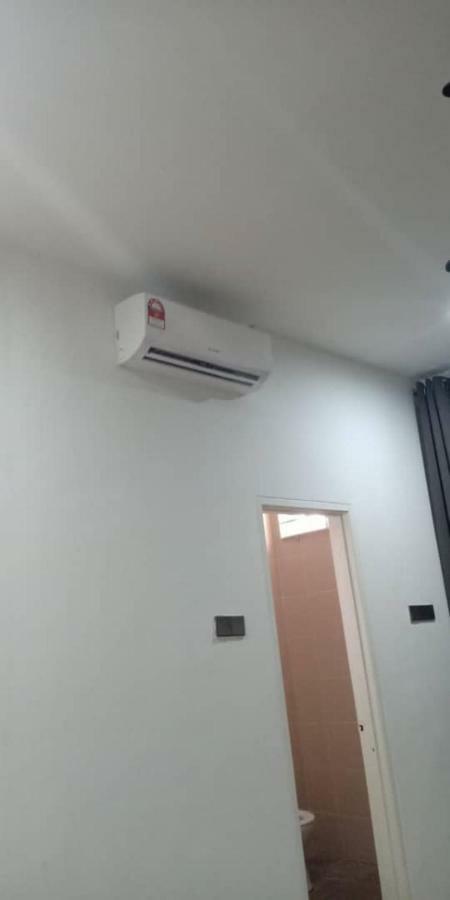 Nrl'S Cozy Guesthouse コタバル エクステリア 写真