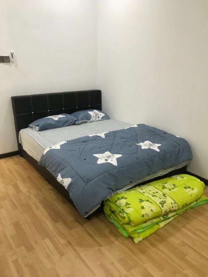 Nrl'S Cozy Guesthouse コタバル エクステリア 写真